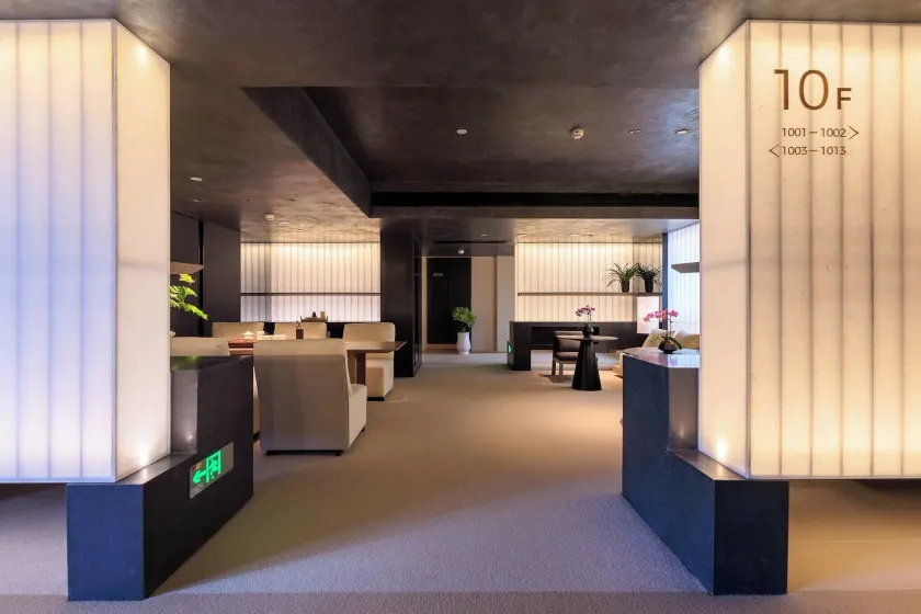 Tourist Hotel - Image 1