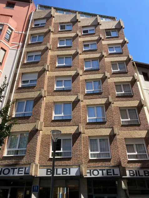 Hotel Bilbi - Image 1