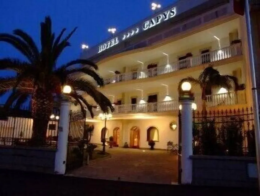 Hotel Capys - Image 1