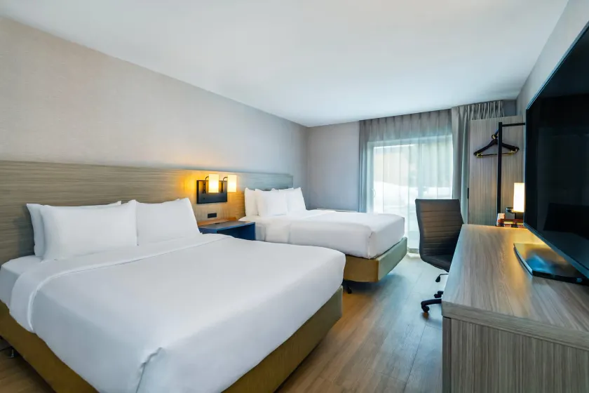 Comfort Inn Saskatoon Centre - Image 1