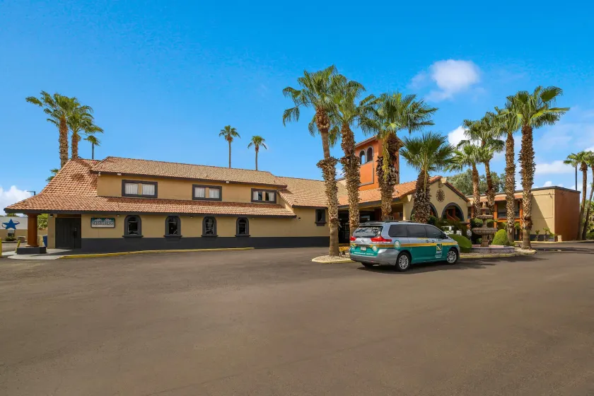 Quality Inn & Suites Goodyear - Phoenix West - Image 1