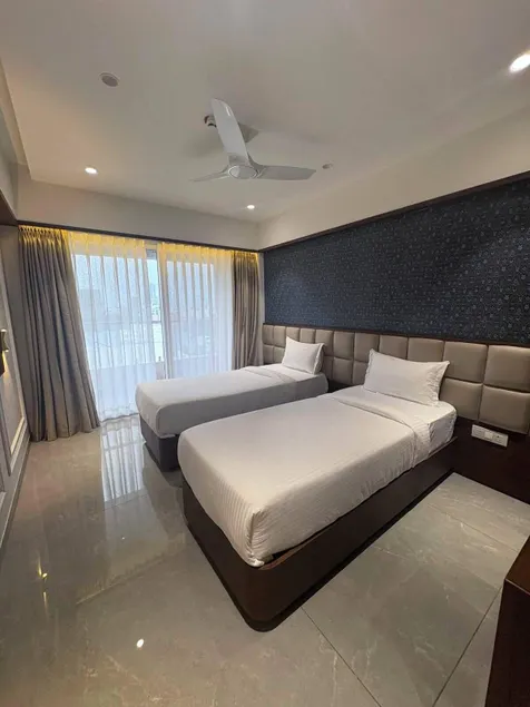 Millennium Hotel - Image 1