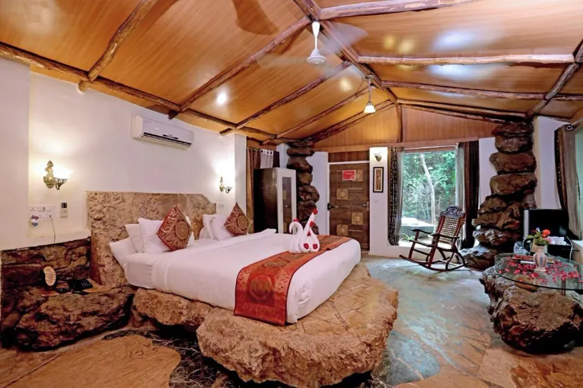 Lohagarh Fort Resort - Image 1