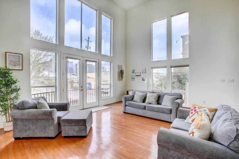 Downtown Houston Townhome w/ City Views! - Image 1