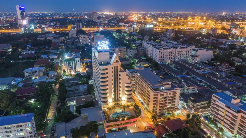 A-ONE Bangkok Hotel - Image 1