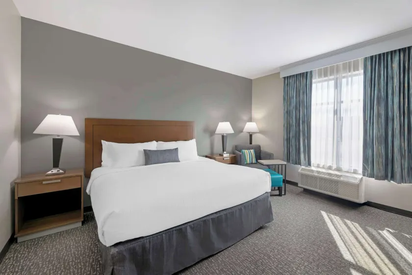 Best Western Plus Executive Residency Marion - Image 1