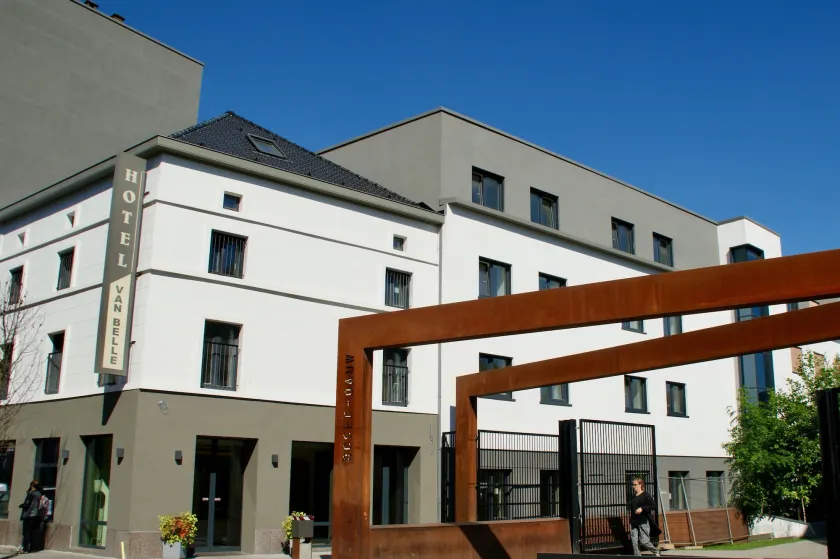 Hotel Van Belle - Image 1