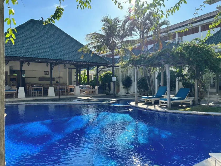 Artemis Villa Hotel - Image 1