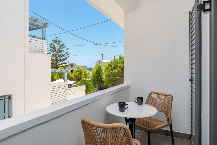 AquaLung Suites - Image 1
