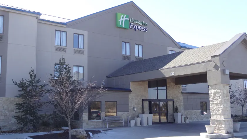 Holiday Inn Express Hotel Kansas City - Bonner Springs by IHG - Image 1