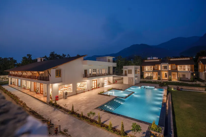 Evara Spa & Resort - Image 1