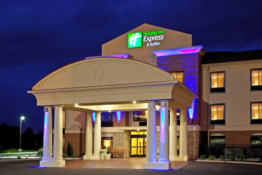 Holiday Inn Express Hotel & Suites Franklin by IHG - Image 1