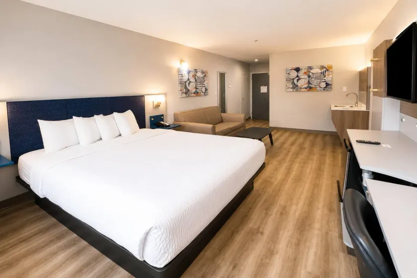 Microtel Inn & Suites by Wyndham Macon - Image 1