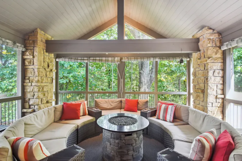 Galena Getaway w/ Hot Tub, Home Theater & More! - Interior