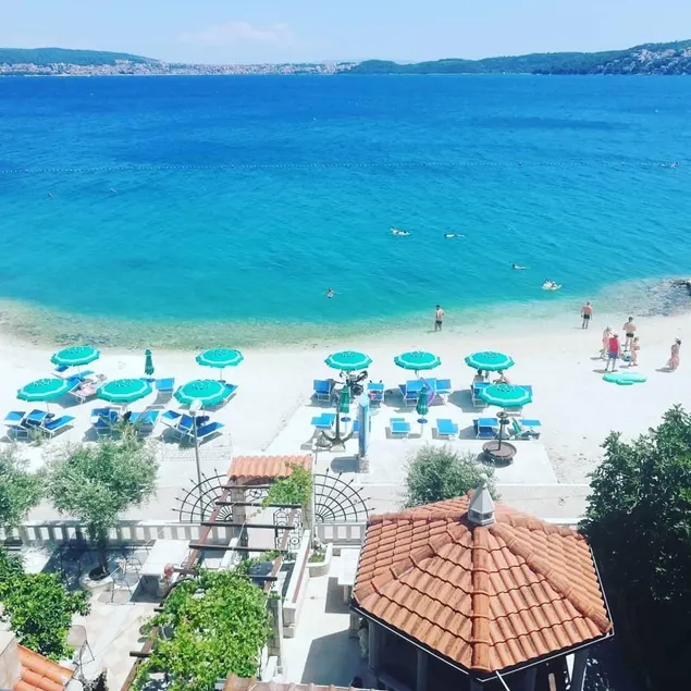 SEGETSKI DVORI Hotel & Beach - Est 1964 - Split Trogir Riviera - Image 1