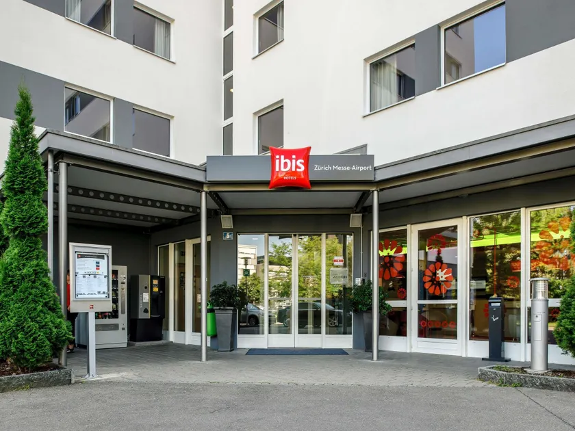 ibis Zürich Messe Airport - Image 1
