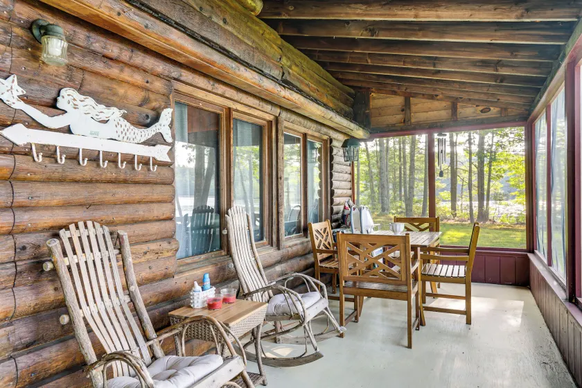 Lakeside Log Cabin w/ Porch in Monadnock Region - Image 1