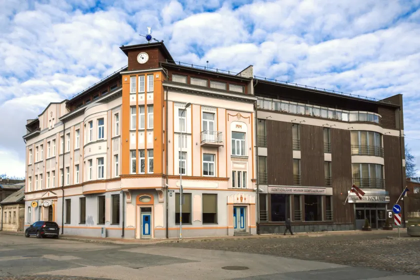 Hotel Kolumbs - Image 1