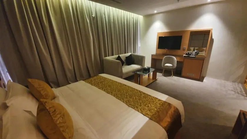 Al Rayyan Tower - Image 1