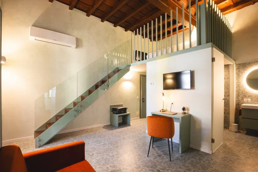 Palazzo Canetti Locarno - Piazza Grande - Suites & Rooms - Easy Self Check-In - Image 1