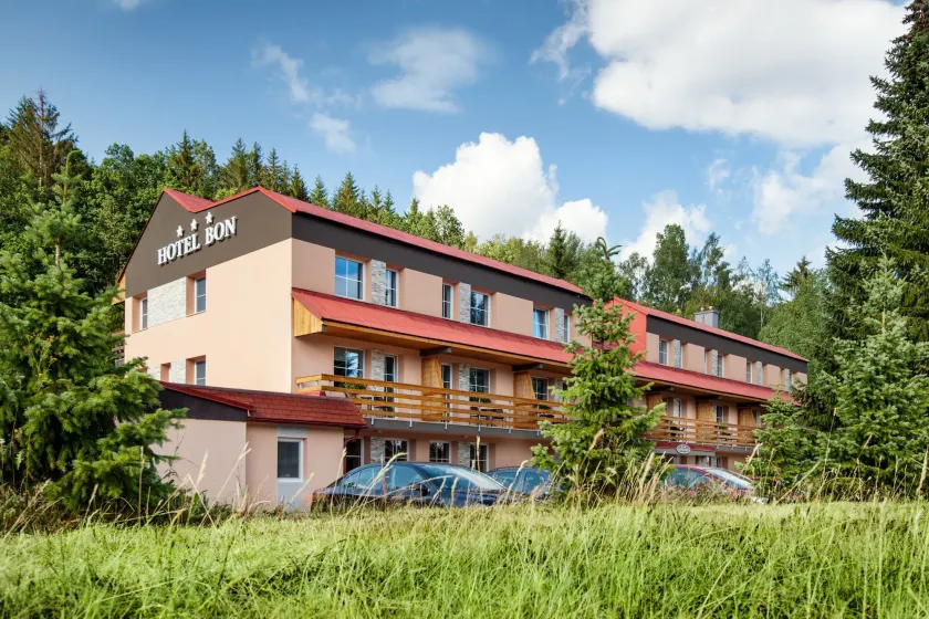 Hotel Bon - Image 1