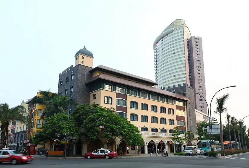 Shenzhen Shekou Honlux Apartment (Sea World) - Image 1