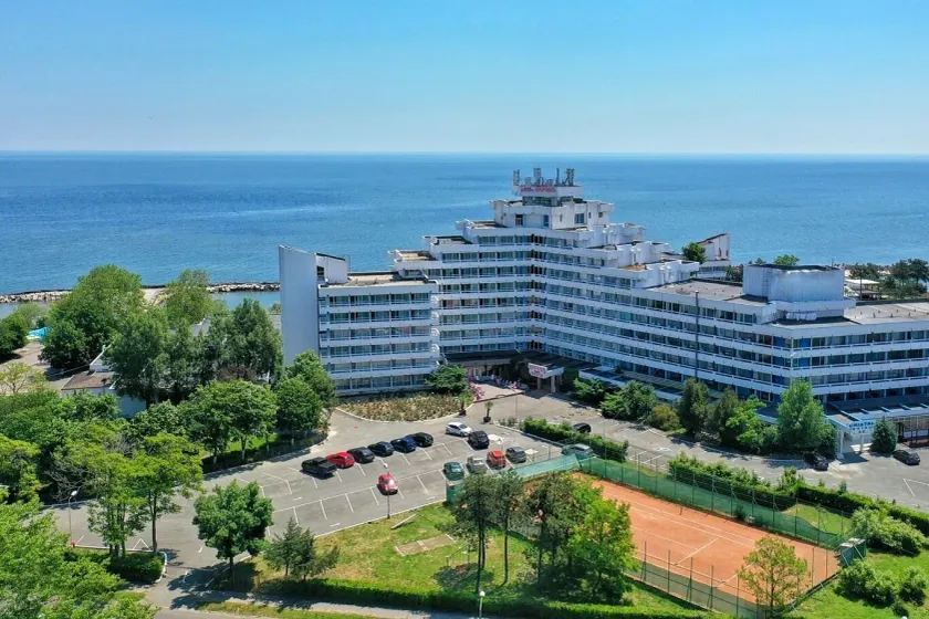 Hotel Opal - Image 1