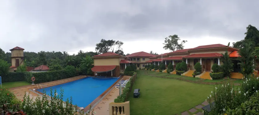 Cochichos Resort - Image 1