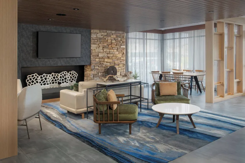 Fairfield Inn & Suites by Marriott Santa Rosa Rohnert Park - Image 1