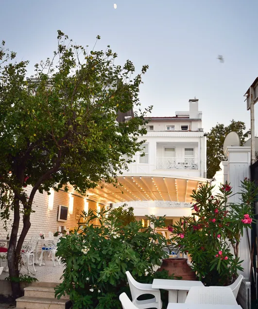 Buyukada Port Hotel - Image 1