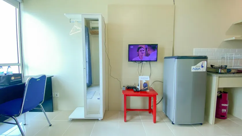 Good Place And Tidy Studio Tifolia Apartment - Image 1