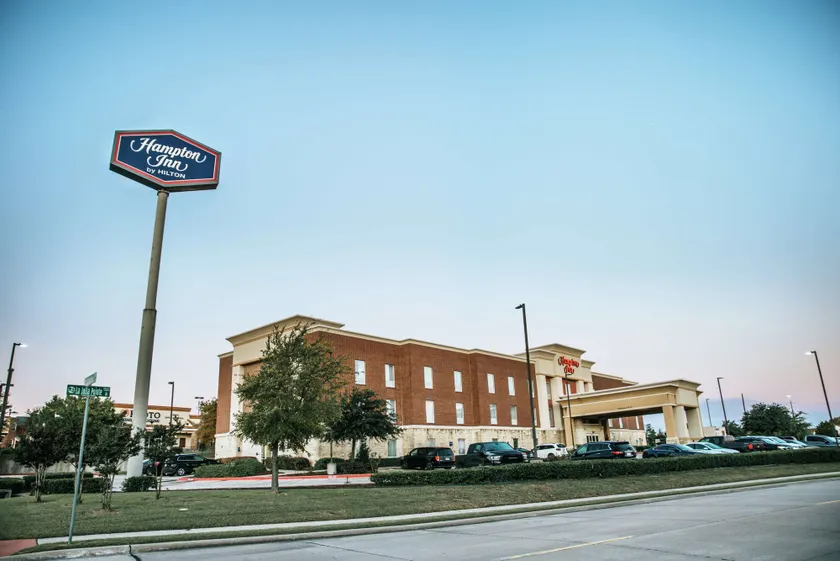 Hampton Inn Dallas-Rockwall - Image 1