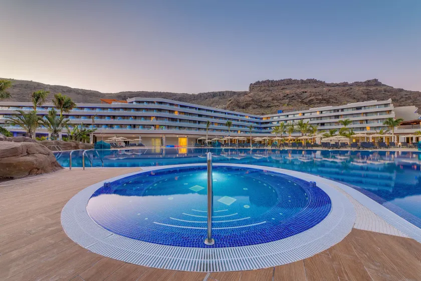 Radisson Blu Resort & Spa, Gran Canaria Mogan - Image 1