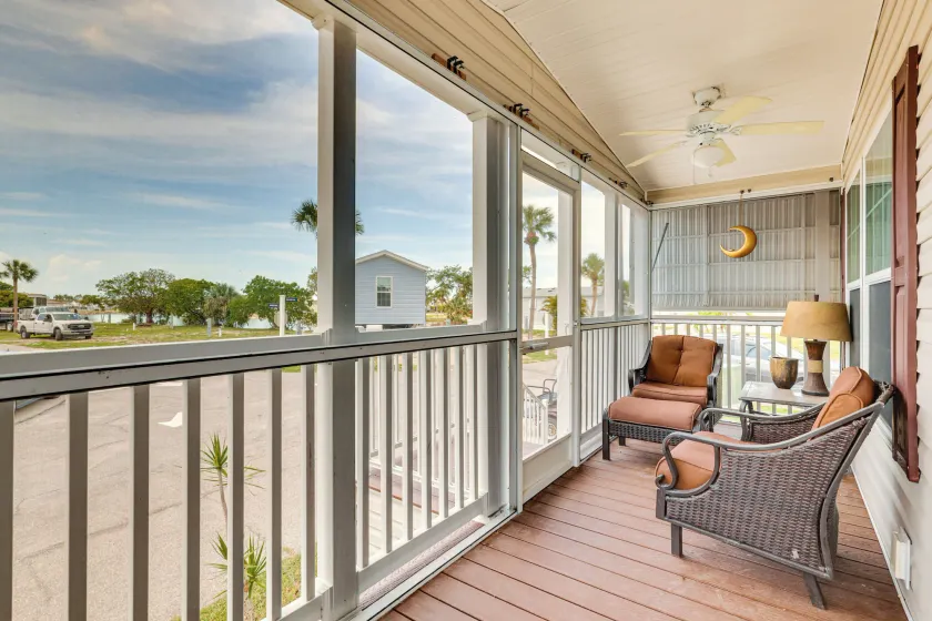 4 Mi to Fort Myers Beach: Home w/ Resort Perks! - Image 1