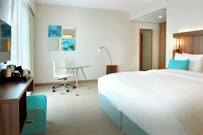 Courtyard by Marriott Amsterdam - Image 1