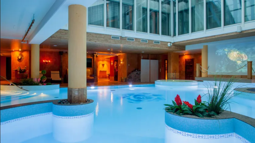 Grand Rose SPA Hotel - Image 1