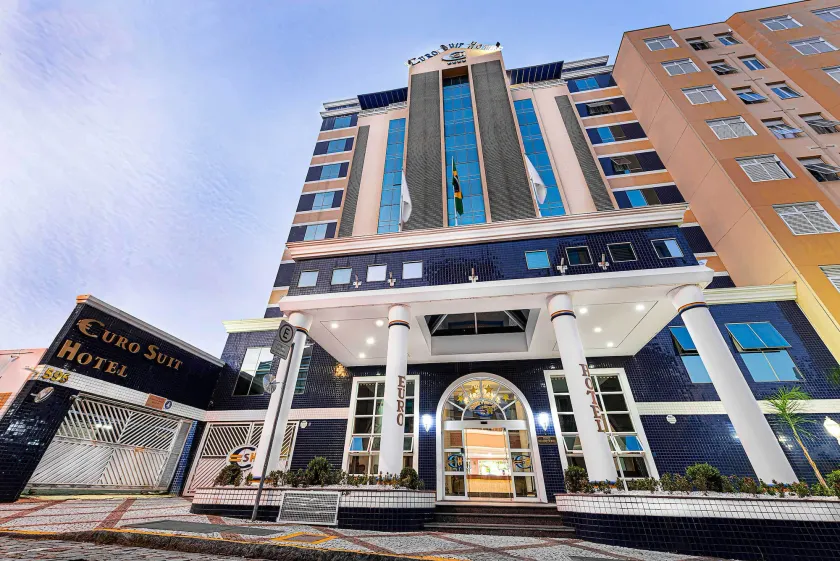 Hotel Euro Suite Campinas by Nacional Inn - Próximo ao Cambuí - Image 1