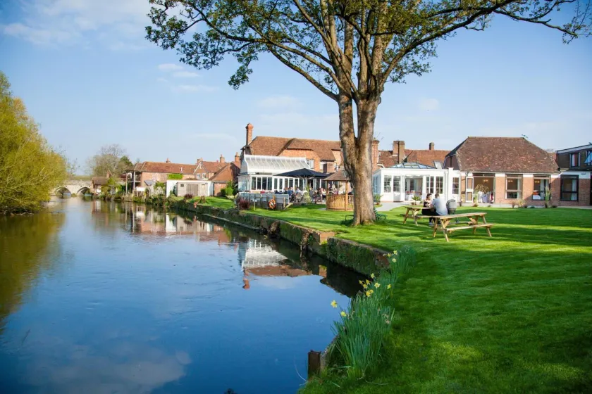 The Legacy Rose & Crown Hotel - Image 1