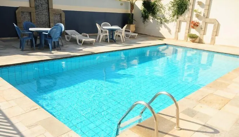 Hotel Riviera - Image 1