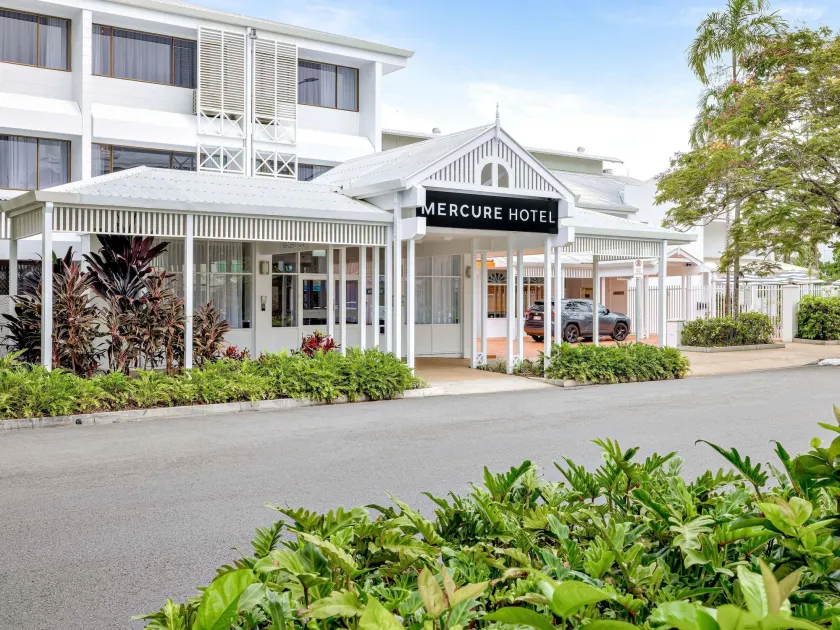 Mercure Cairns - Image 1
