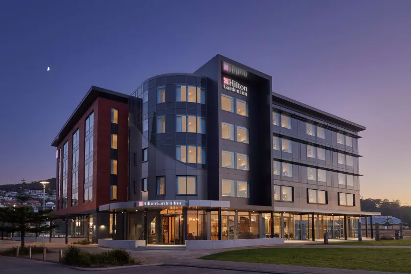 Hilton Garden Inn Albany - Image 1