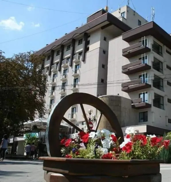Hotel Rapsodia City Center - Image 1