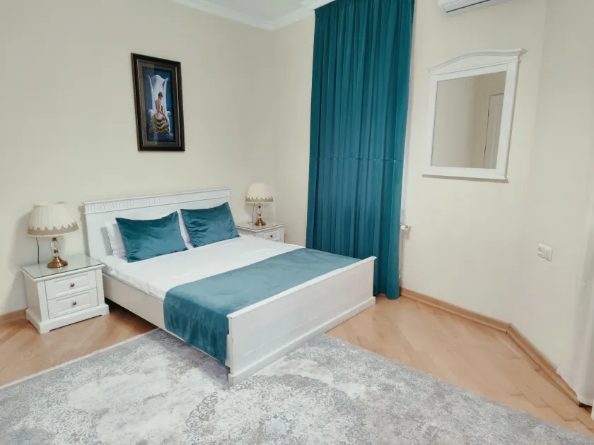 Crown Hotel - Image 1