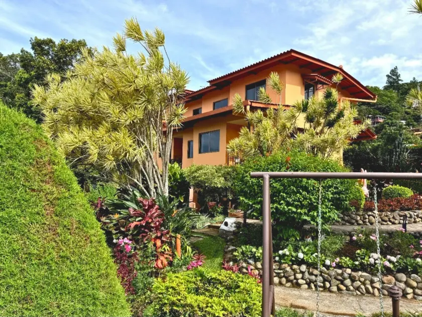 Aparthotel Los Pinos - Image 1