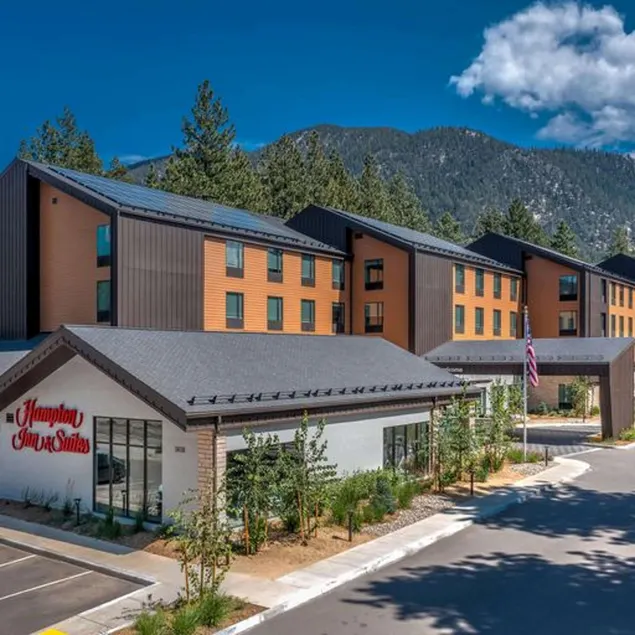 Hampton Inn & Suites South Lake Tahoe - Image 1