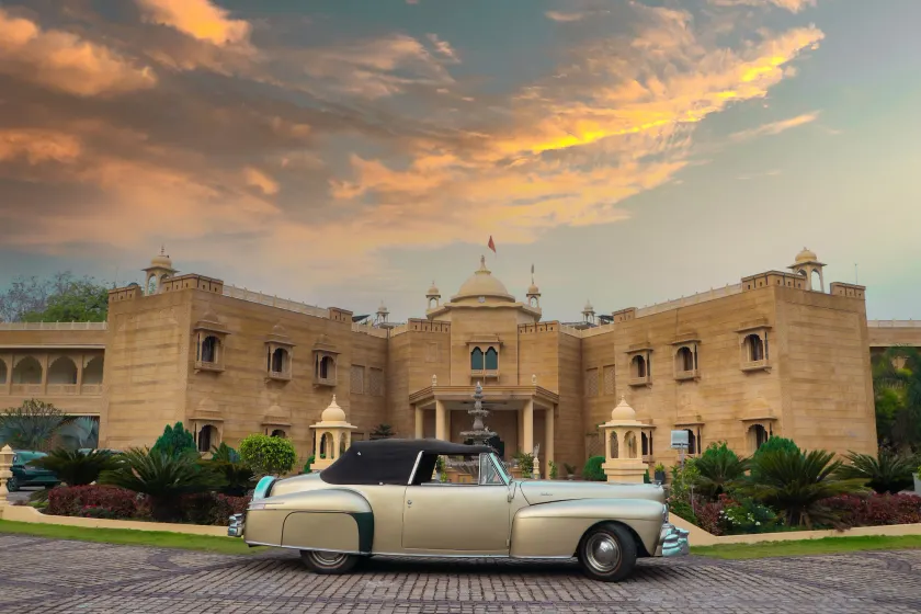 Syna Heritage Hotel - Image 1