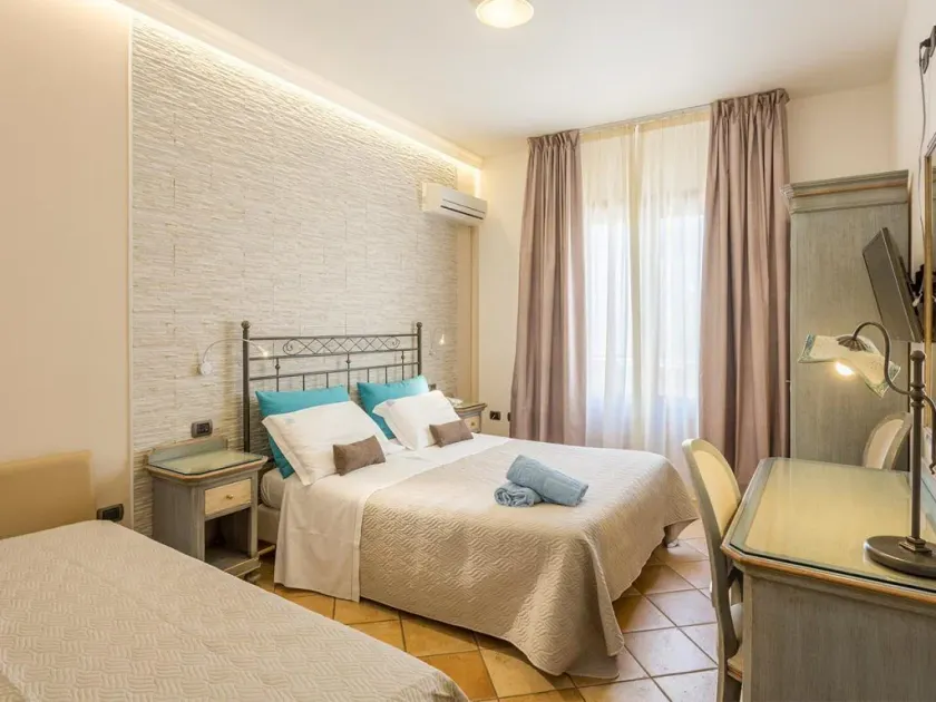 Hotel Trinacria - Image 1