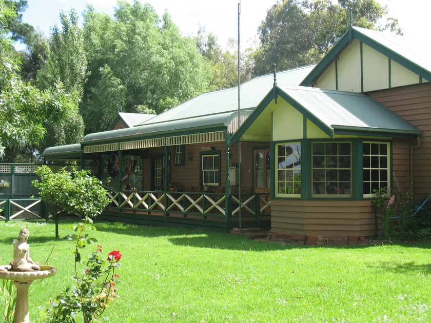 Butterfly Farm Bed and Breakfast Nirranda - Image 1