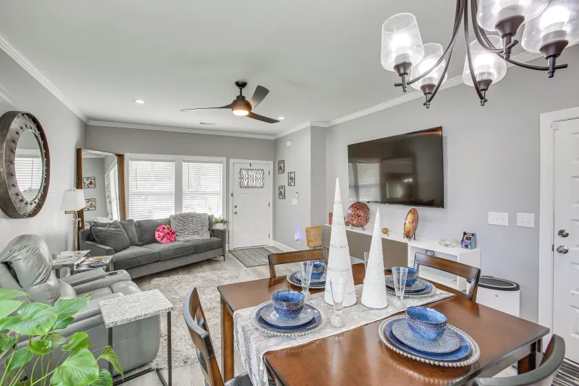 Pet-friendly Gallatin Home w/ Deck, 1 Mi to Town! - Image 1