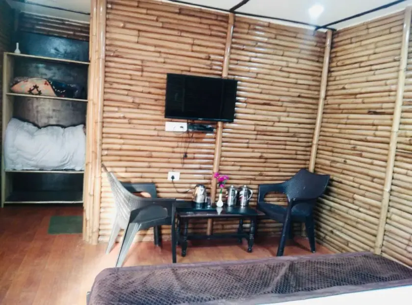 Bamboo Junction Resort - Kanatal, Valley & Mountain View - Room